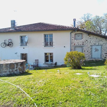 Les Outres Villa Chabrac Екстериор снимка